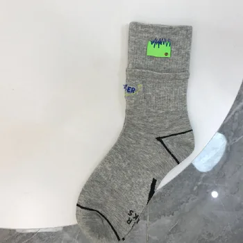 Korejski verzija novog etikete pamučne čarape, ženske čarape s vezom u stilu Kawai, ženske čarape, modni ulične sportske djevojačke čarape