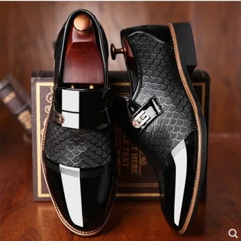 Muške cipele od kože i reljefni, Klasična Moderna luksuzna muške cipele, otporna na habanje Đonovi muške cipele, Đonovi crne cipele